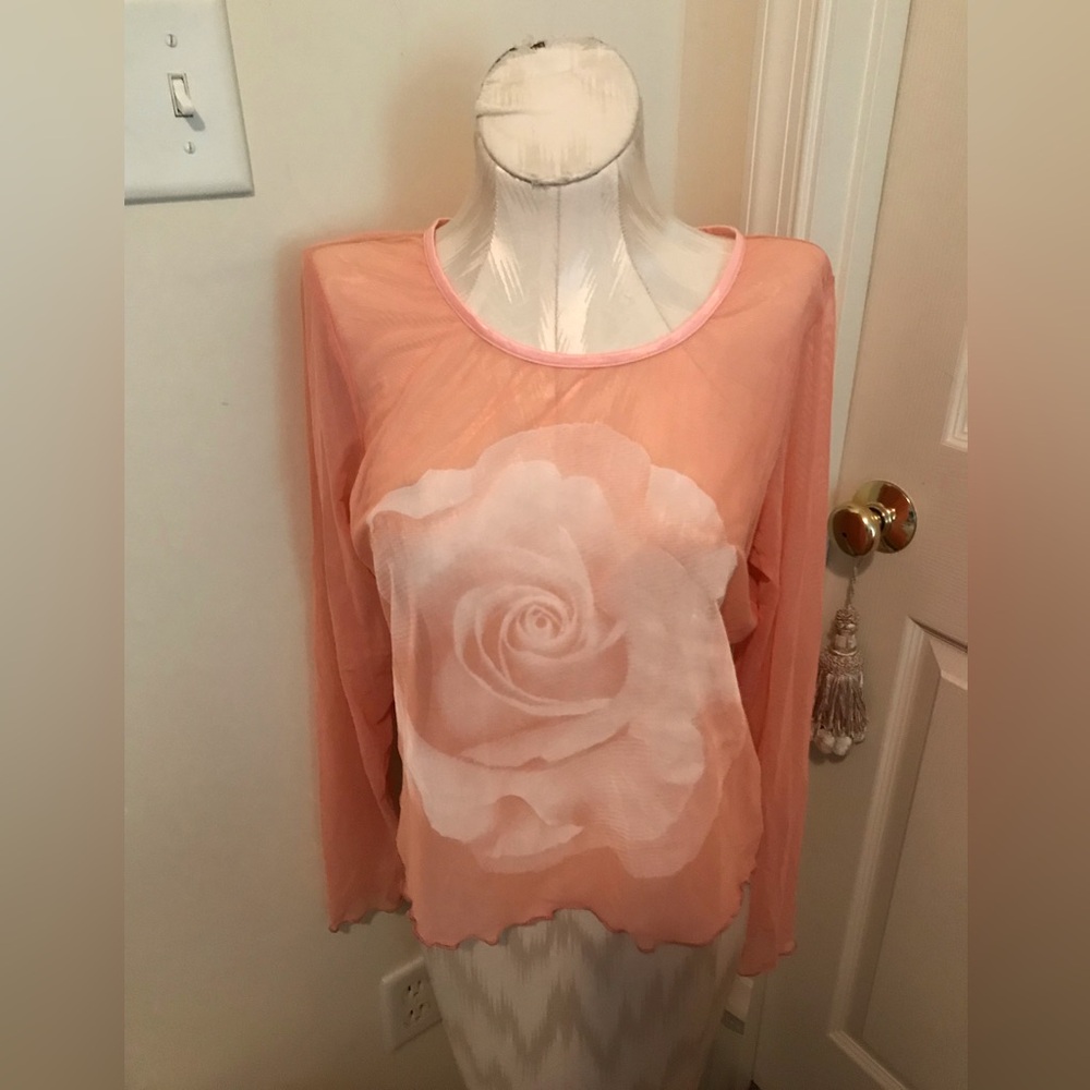 Clea nwt top peach long sleeve size Medium